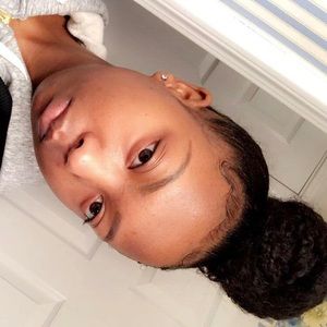 Meet your Posher, Tiffani